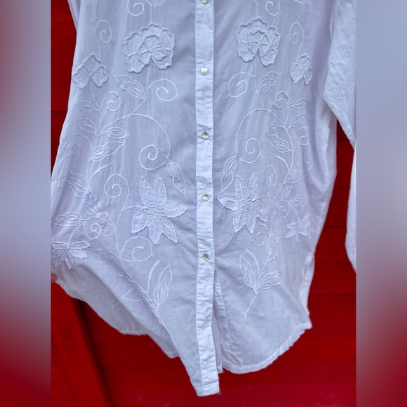 Forenza vintage cotton button down embroidered top - Picture 8 of 10
